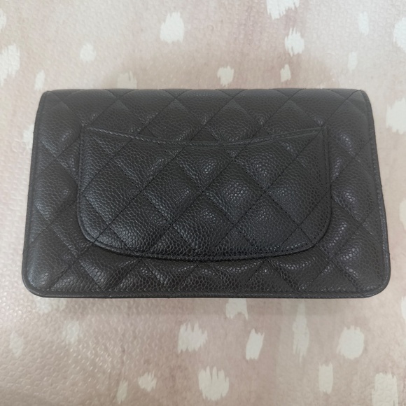 Perfect condition Chanel Wallet on a Chain - Picture 3 of 5